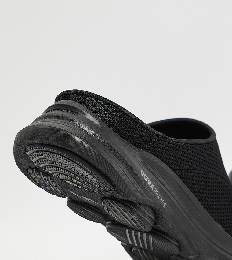 GO WALK 8 Textured Slip-Ons