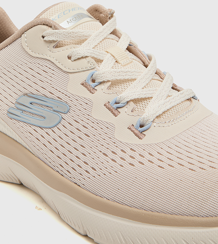 ARCH FIT SUMMITS Runner Sneakers