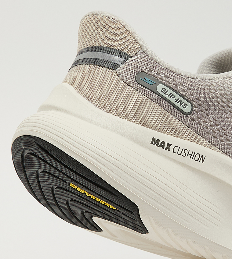 GO WALK MAX WALKER Shoes