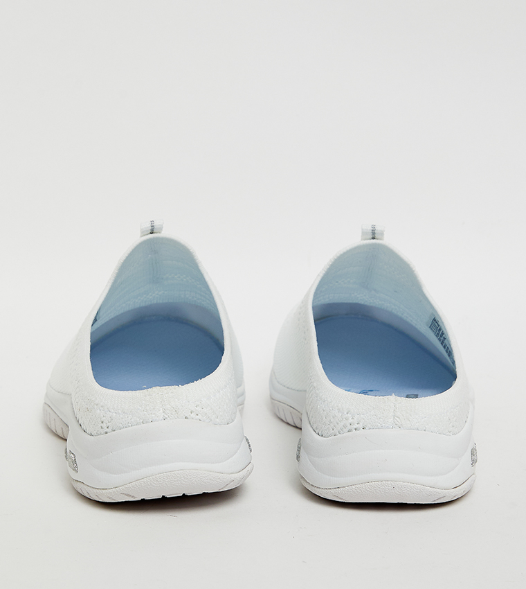سكيتشرز  سليب أون كاجوال - أبيض Casual Slip-ons