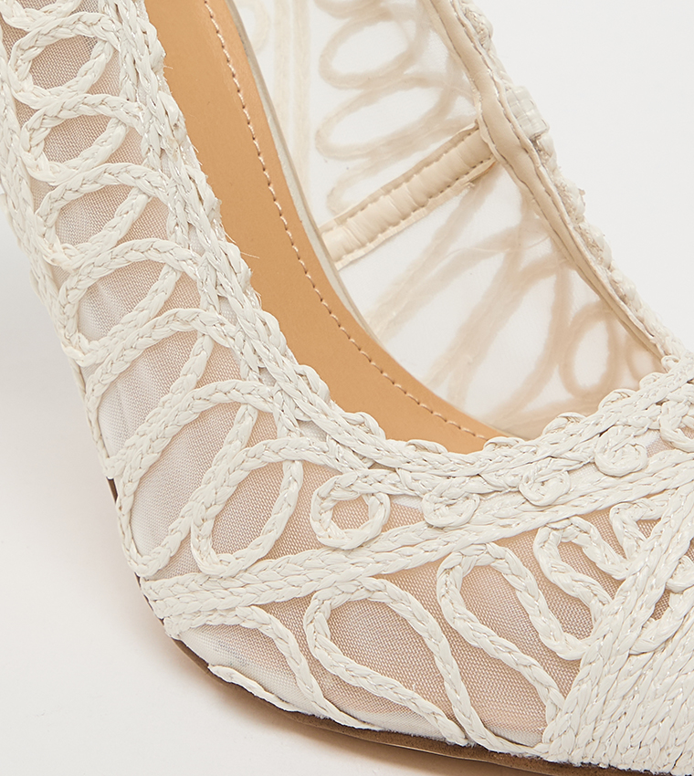 حذاء فريستا مطرز بمقدمة مدببة