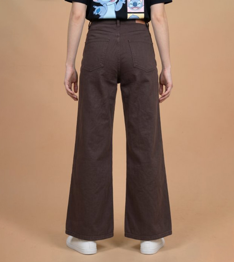 Solid Wide Leg Jeans with Button Closure