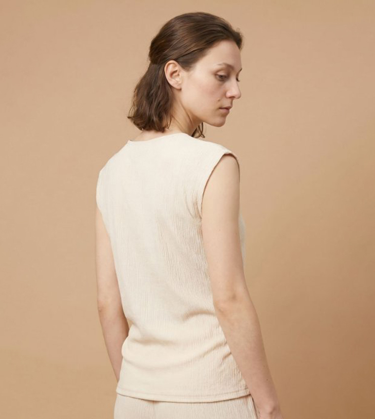 أر آند بي  توبات كاجوال  - بيج Casual Tops