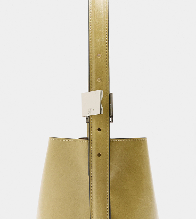 بارفواه  حقائب يد - بيج Handheld Bags