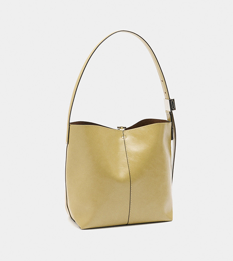 بارفواه  حقائب يد - بيج Handheld Bags
