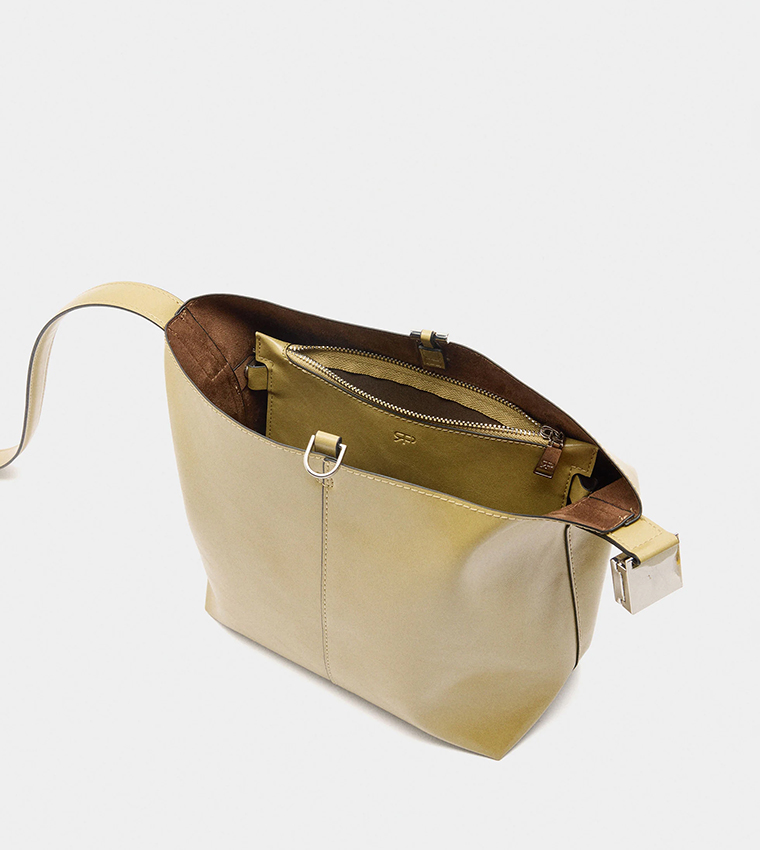 بارفواه  حقائب يد - بيج Handheld Bags