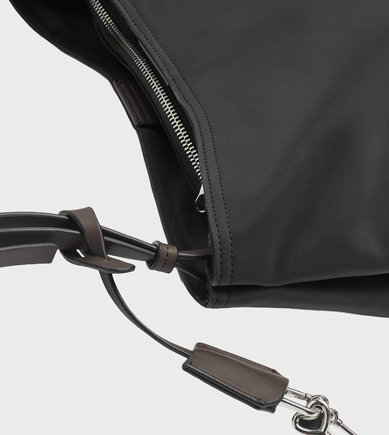 Solid Zippered Shoulder Bag
