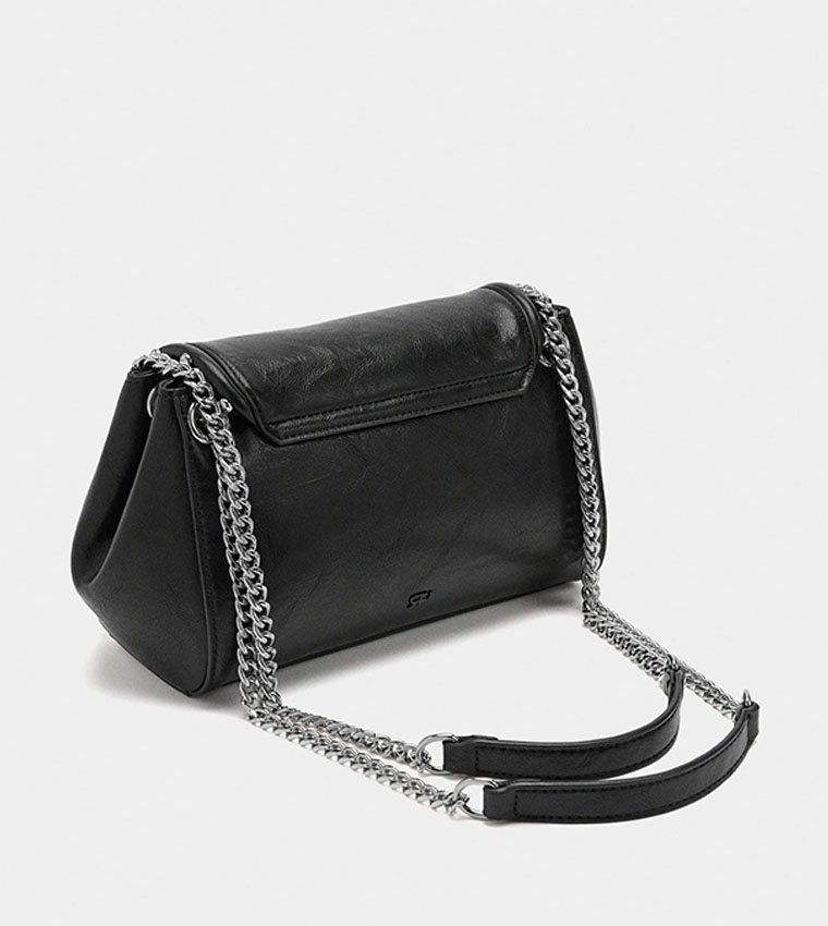 شنطة كتف بغطاء مزينة