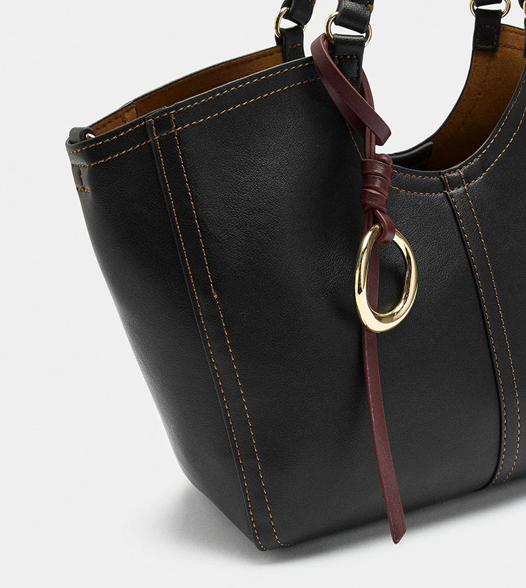 Textured Zip Closure Tote Bag