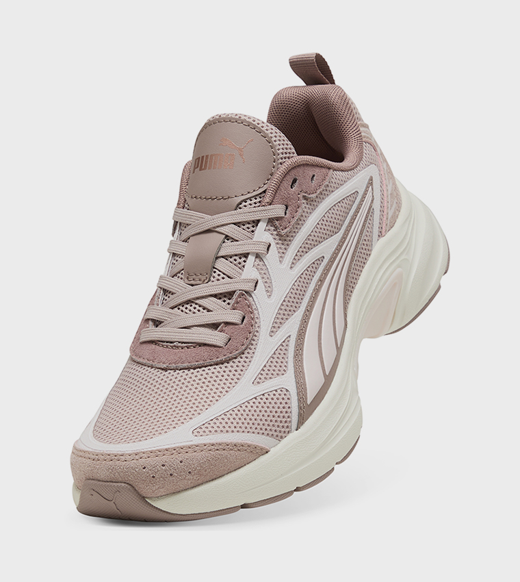 Softride Escalate Lace Up Sneakers