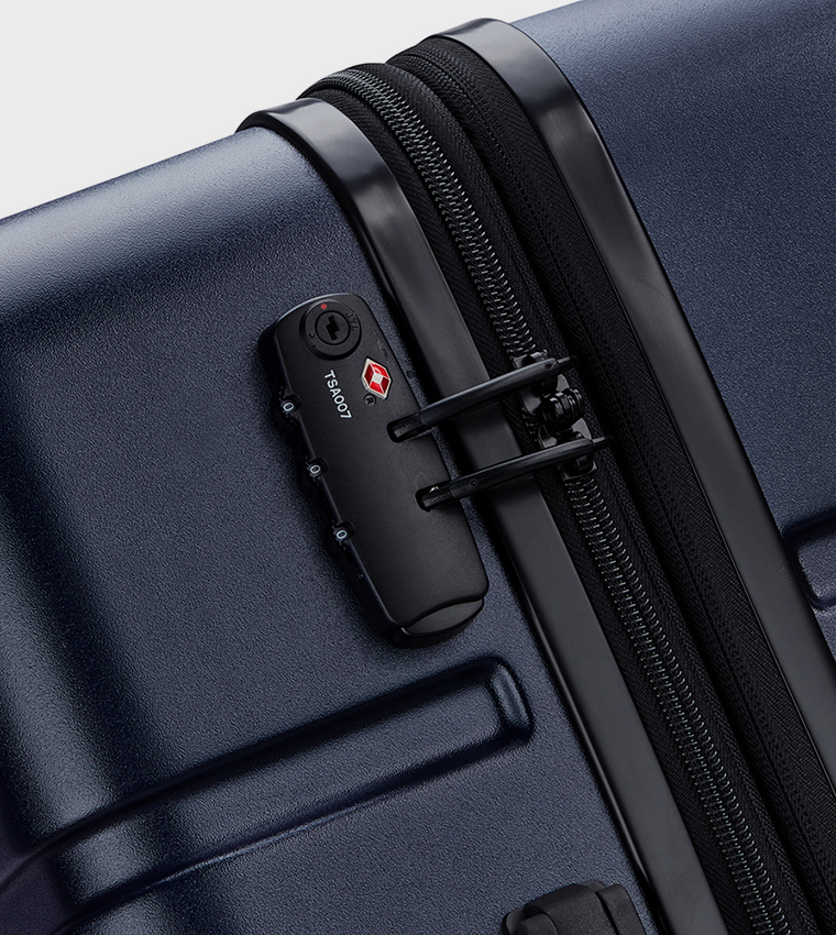 شنطة صلبة بعجلات - 70 سم