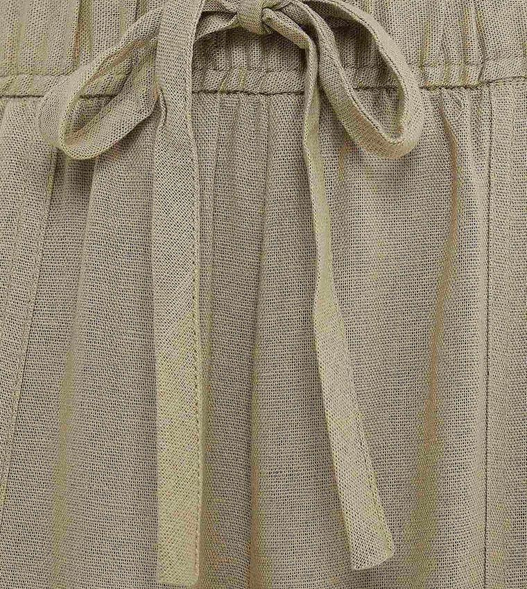 بنطال واسع سادة برباط على الخصر 