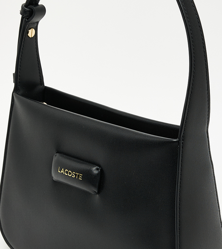 شنطة كتف بشعار وسحاب 