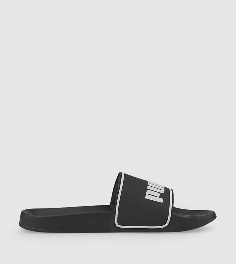 شبشب بشعار الماركة