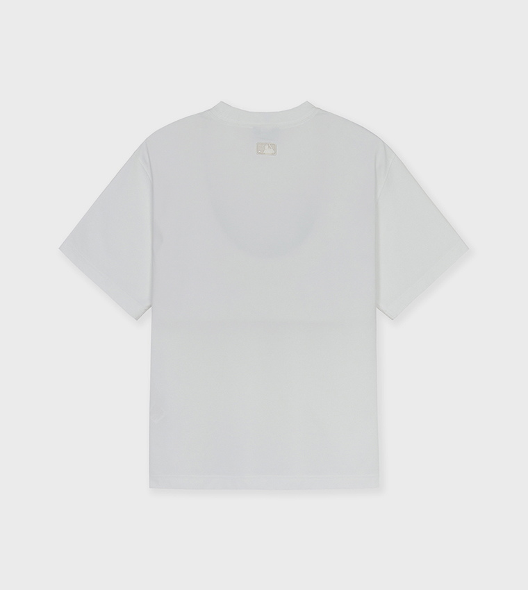 تيشيرت واسع بطبعة كم قصير 