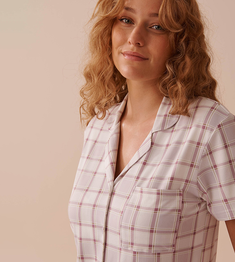 قميص مخطط بازرار