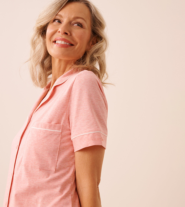 قميص نوم قطن بكم قصير وأزرار 