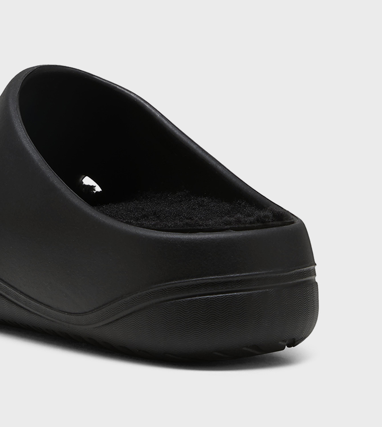 WAVE Logo Detail Round Toe Clogs