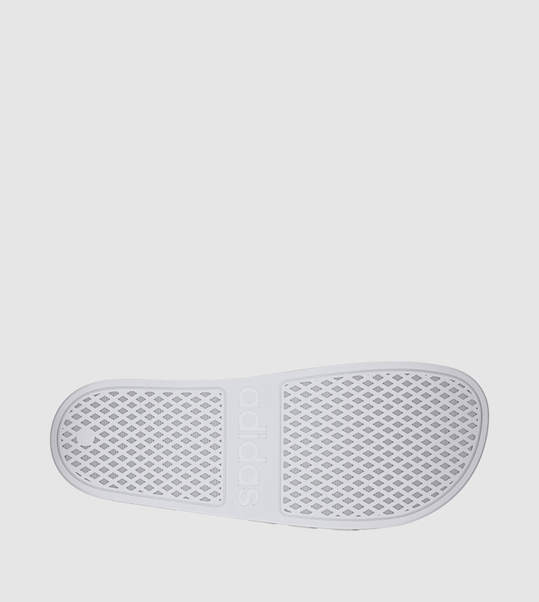 شبشب أكوا أديليه 