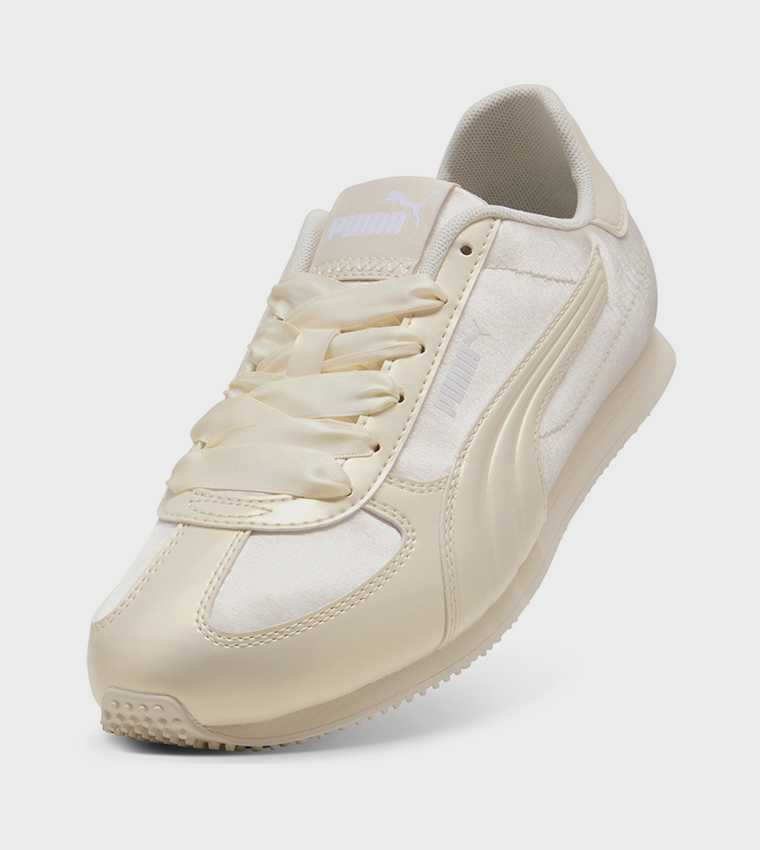 ST TRACK Satin Low Top Sneakers