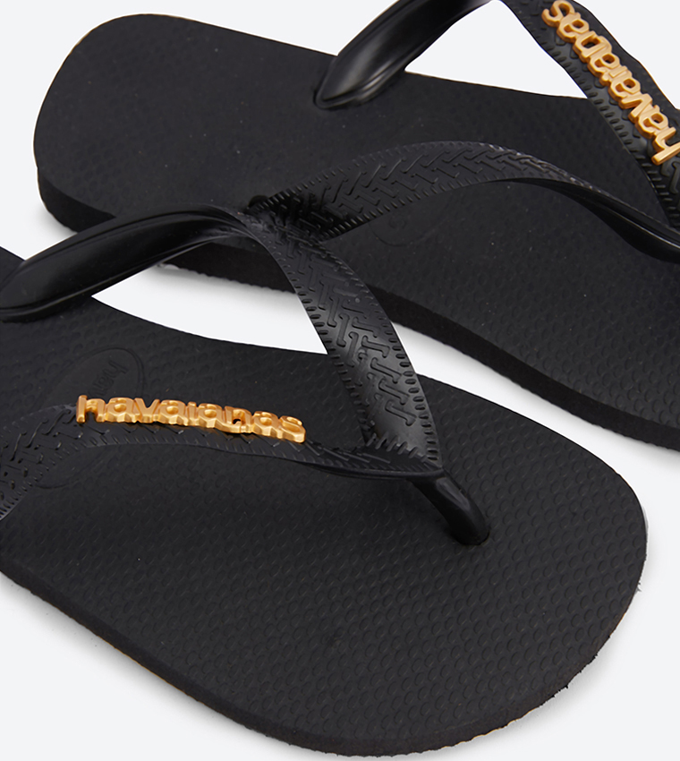 Metallic Logo Strap Details Round Toe Flip Flops - Black