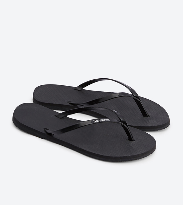 Metallic Flip-Flops