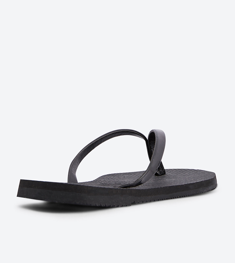 Metallic Flip-Flops