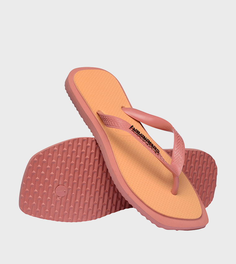 Top Square Toe Fusion Contrast Detail Flip-Flops