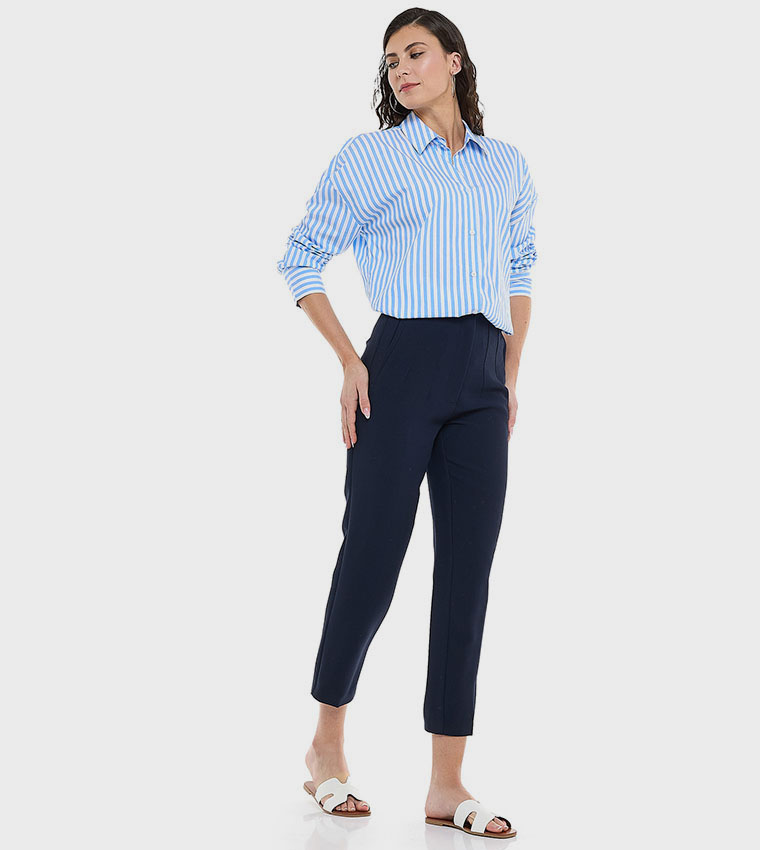 Solid Slim Fit Cropped Trousers with Button Closure