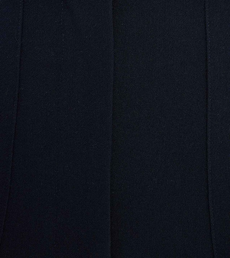 Solid Slim Fit Cropped Trousers with Button Closure