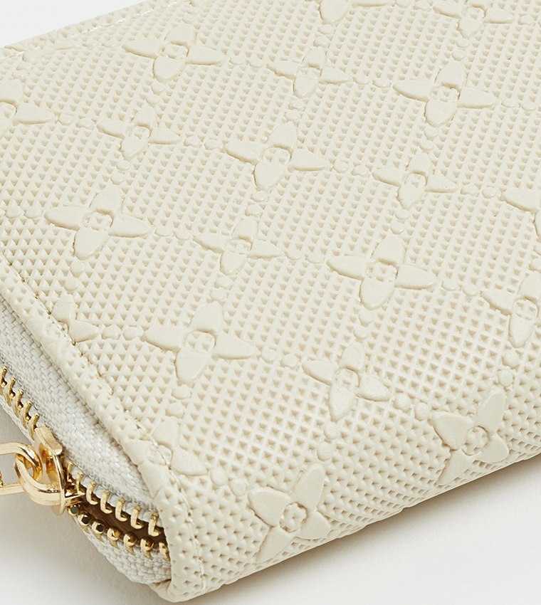 Self Patterned Wallet