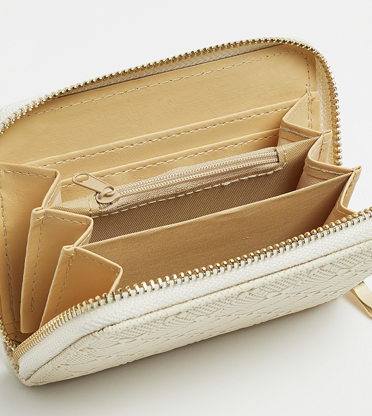 Self Patterned Wallet