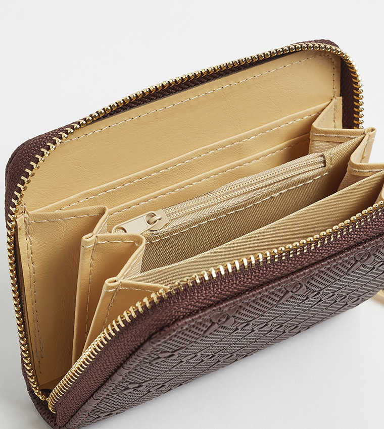 Self Patterned Wallet