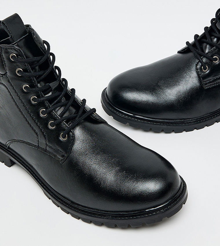 Solid Hiking Boots