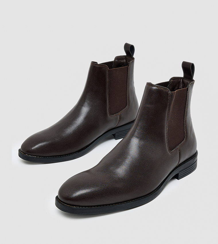 Solid Chelsea Boots