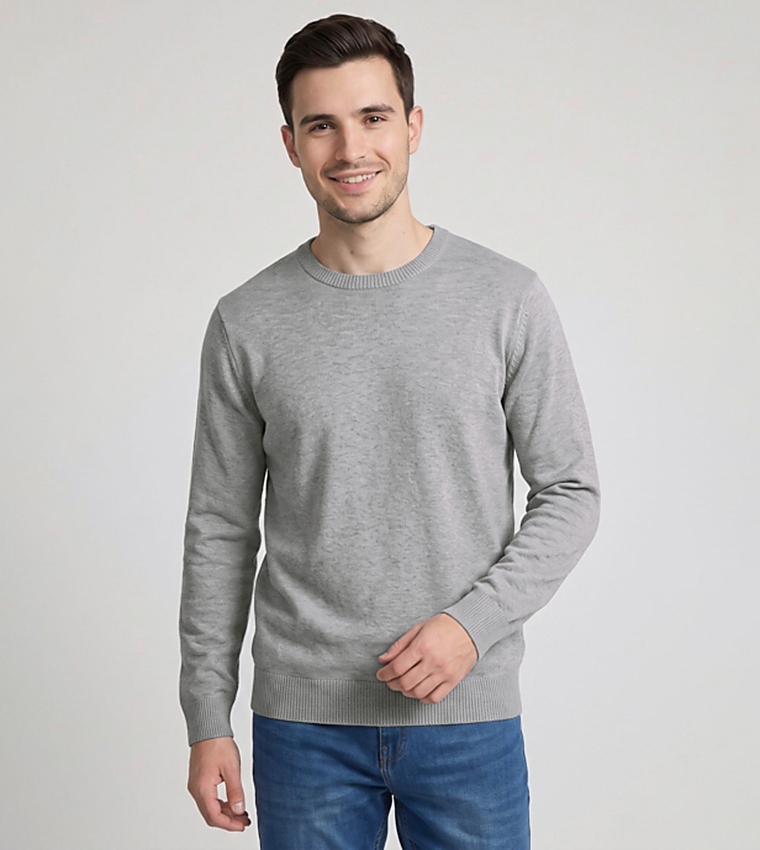 Solid Sweater with Crew Neck and Long Sleeves