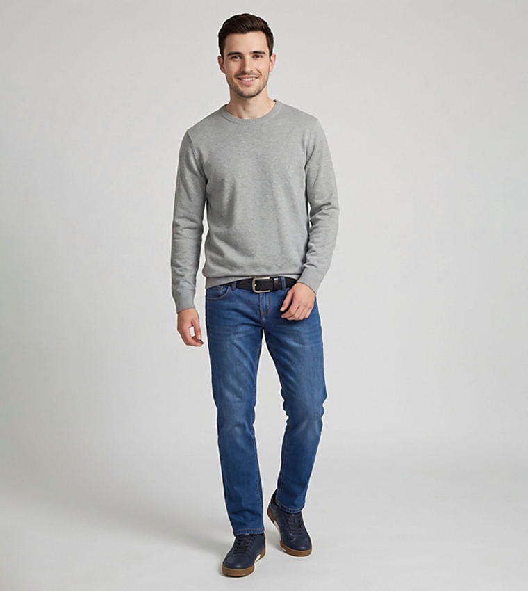 Solid Sweater with Crew Neck and Long Sleeves