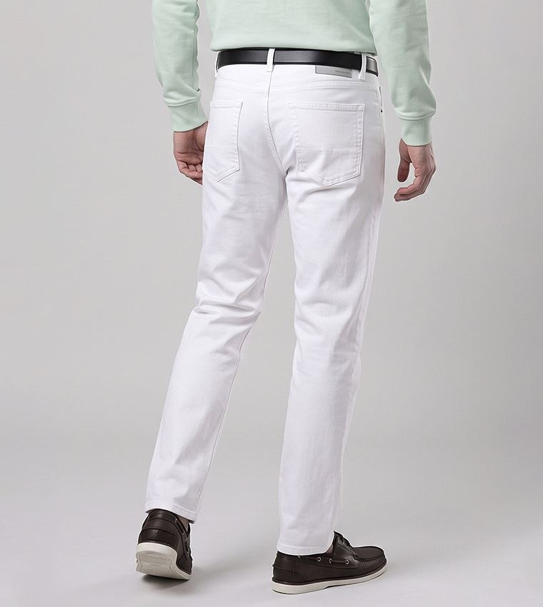 Solid Slim Fit Jeans with Button Closure