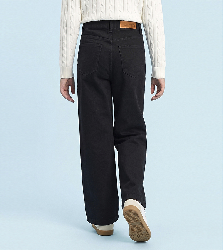 Solid Wide Leg Jeans with Button Closure