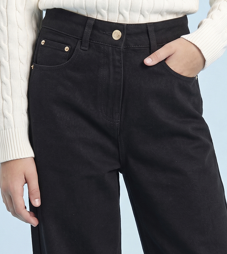 Solid Wide Leg Jeans with Button Closure