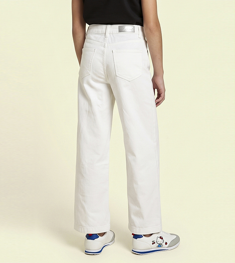 Solid Wide Leg Jeans with Button Closure