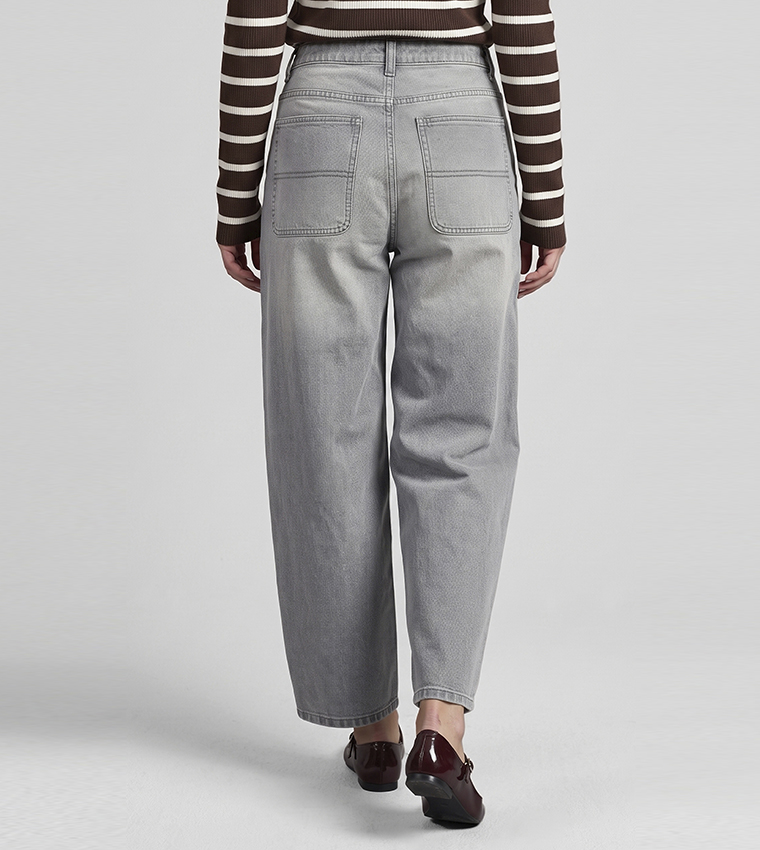 Washed Barrel Jeans with Button Closure