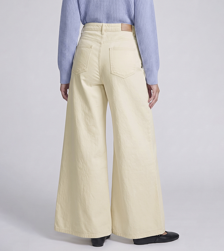 Solid Wide Leg Jeans with Button Closure
