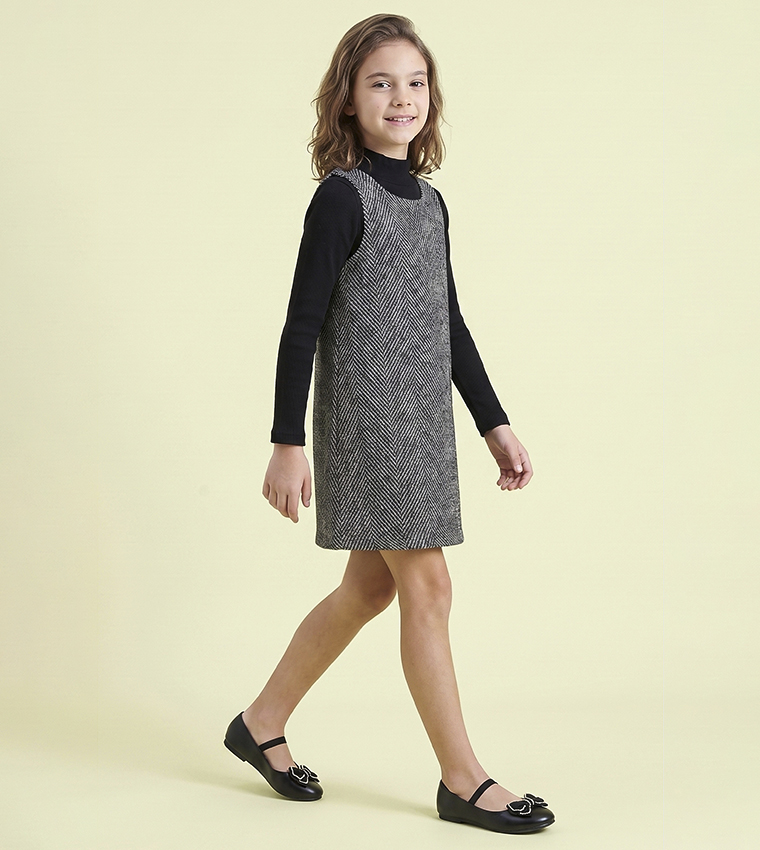 Solid Top and Patterned Pinafore Dress Set