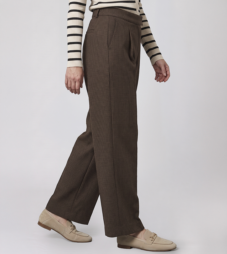 Solid Wide Leg Trousers with Button Closure