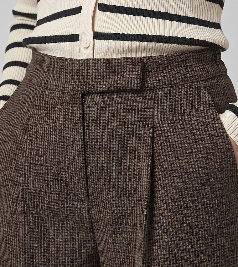 Solid Wide Leg Trousers with Button Closure