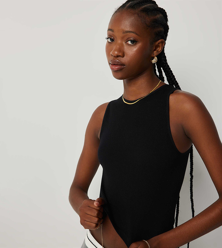 Ribbed Cropped Tank Top