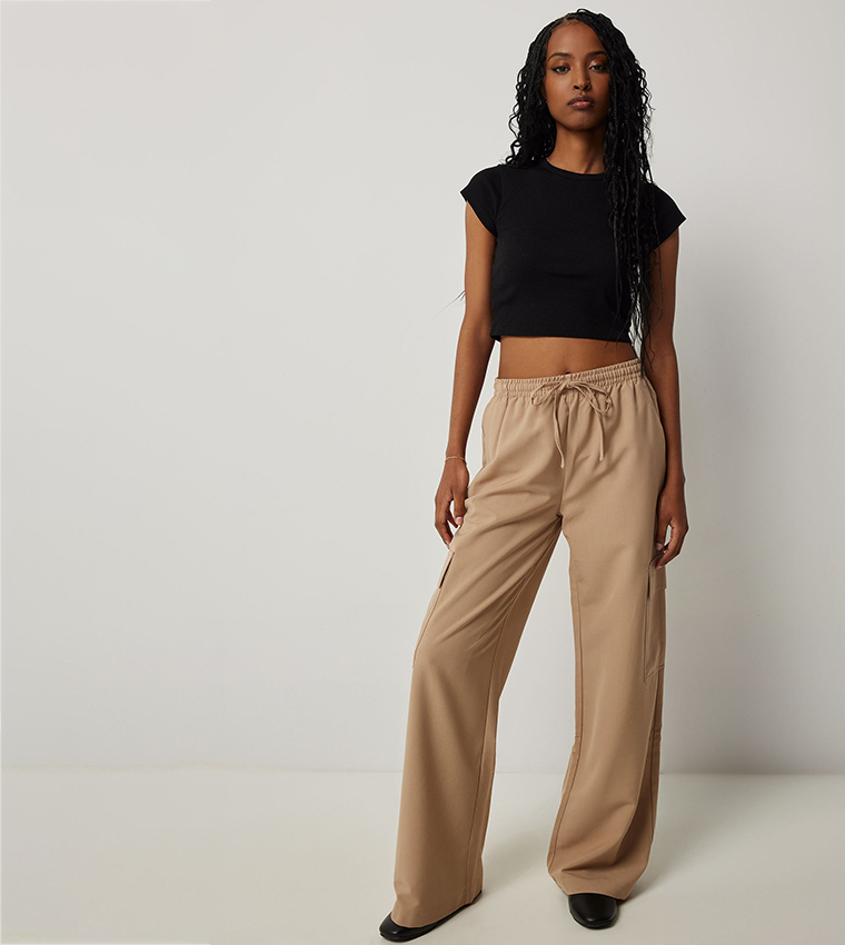 Mid Rise Straight Fit Cargo Pants