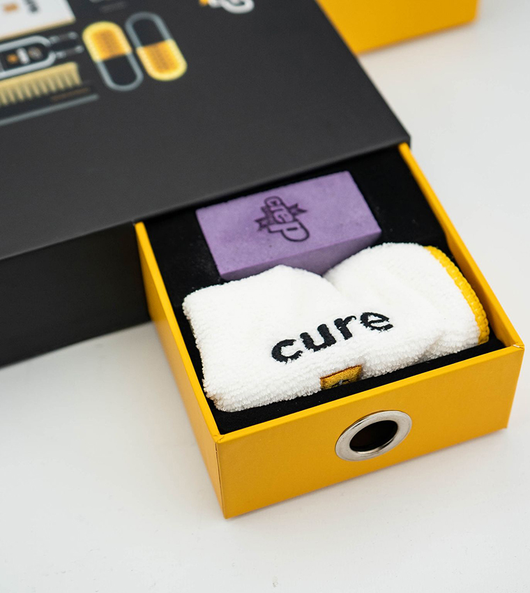 مجموعة لتلميع الأحذية