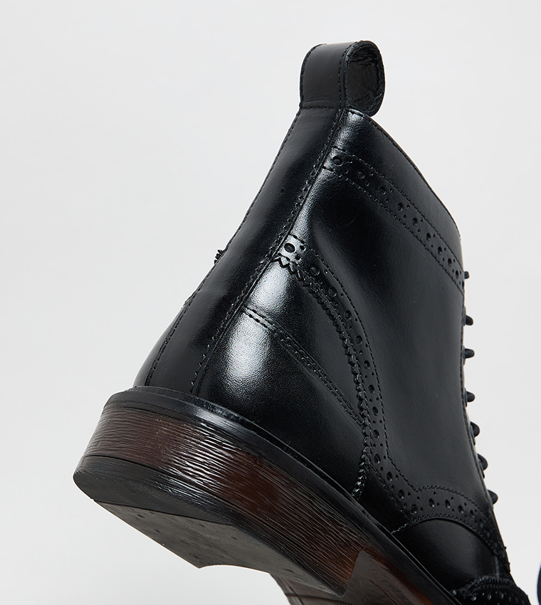 Solid Bruges Brogue Boots
